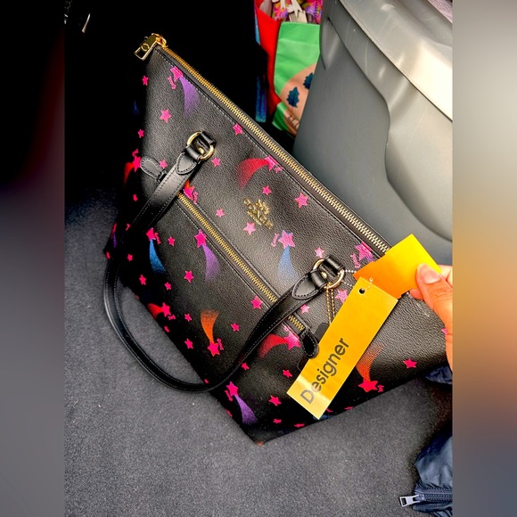 Coach gallery tote Disco star print. Brand new with tags. - Picture 1 of 11